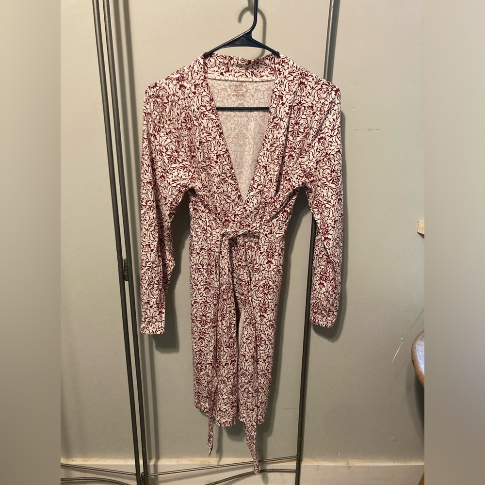 Women’s Motherhood Robe Size Medium